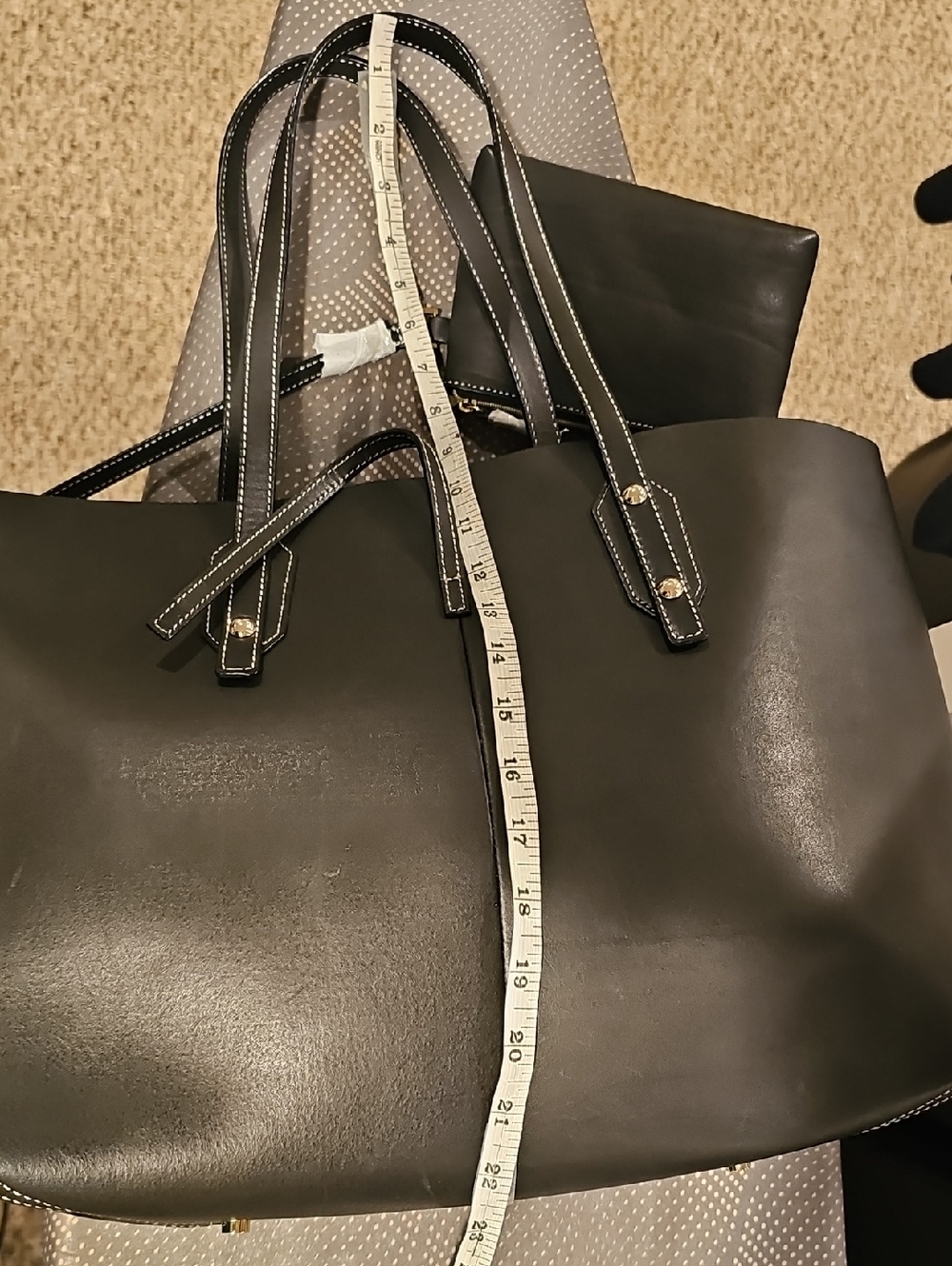 J MCLAUGHLIN Black Leather Tote with Wristlet...LIKE NEW - Picture 11 of 11
